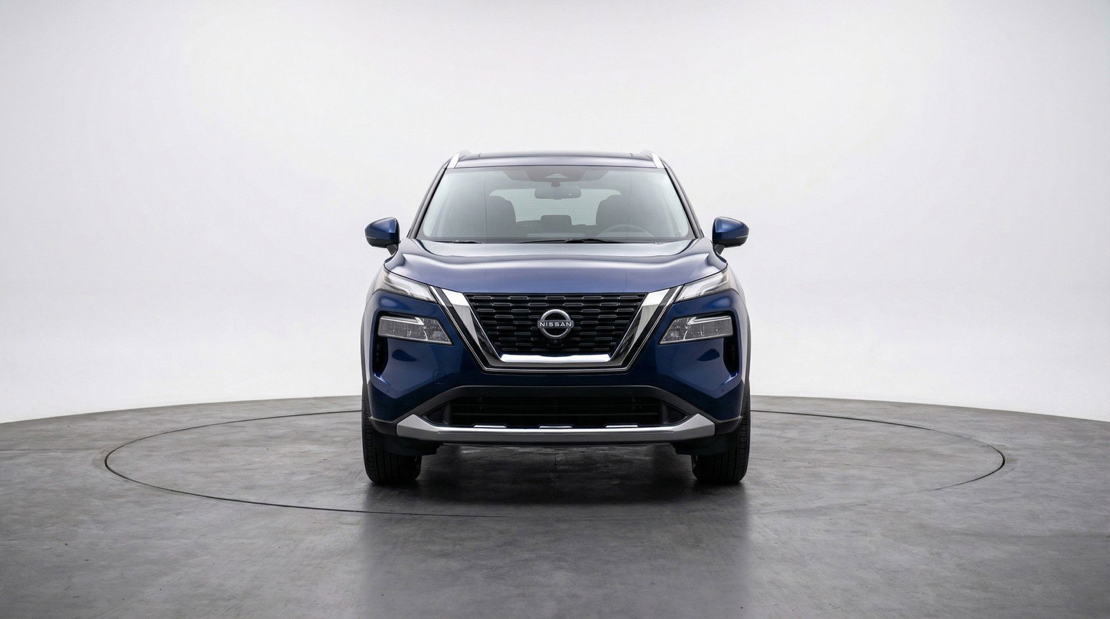 Used 2025 Nissan Rogue SV image 2