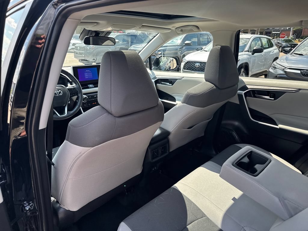 Used 2025 Toyota RAV4 XLE w/ Convenience Package AWD/4WD image 38