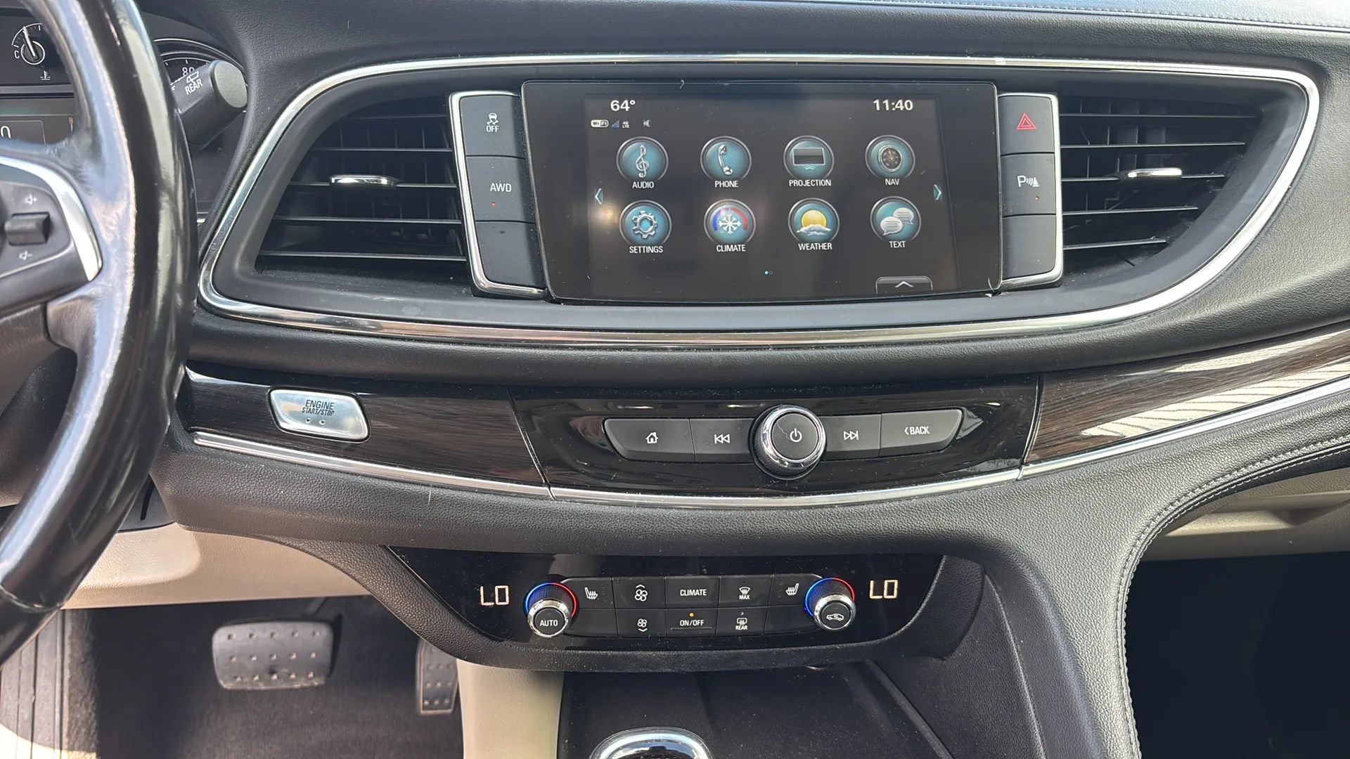 Used 2018 Buick Enclave Essence AWD/4WD image 28