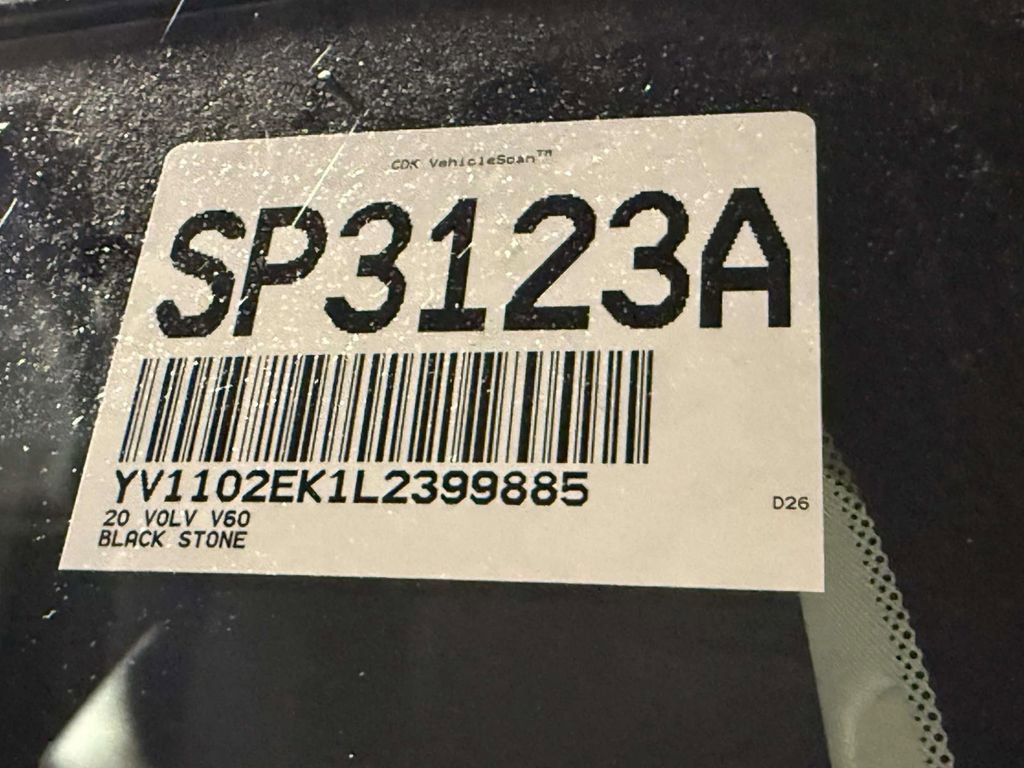 Used 2020 Volvo V60 T5 Momentum FWD image 6