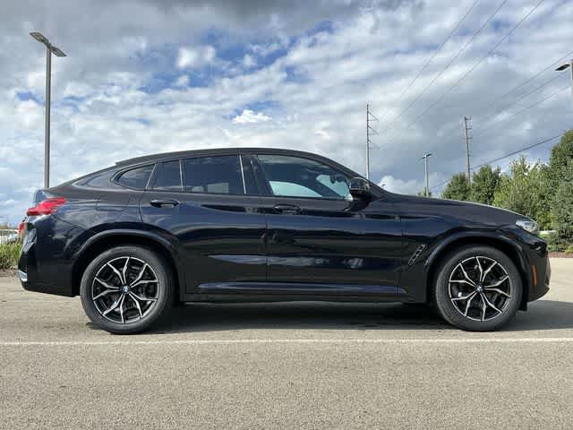 Used 2023 BMW X4 xDrive30i w/ M Sport Package AWD/4WD image 3