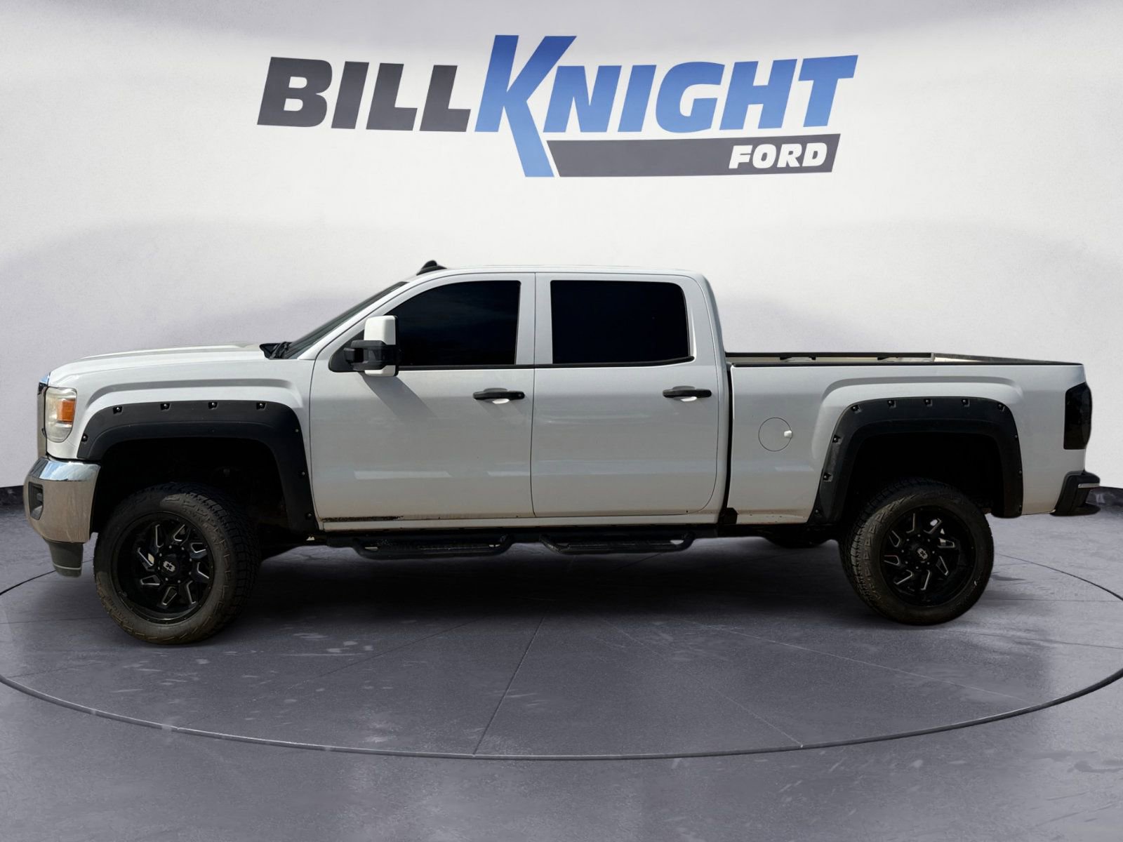 Used 2016 GMC Sierra 2500 4x4 Crew Cab image 2