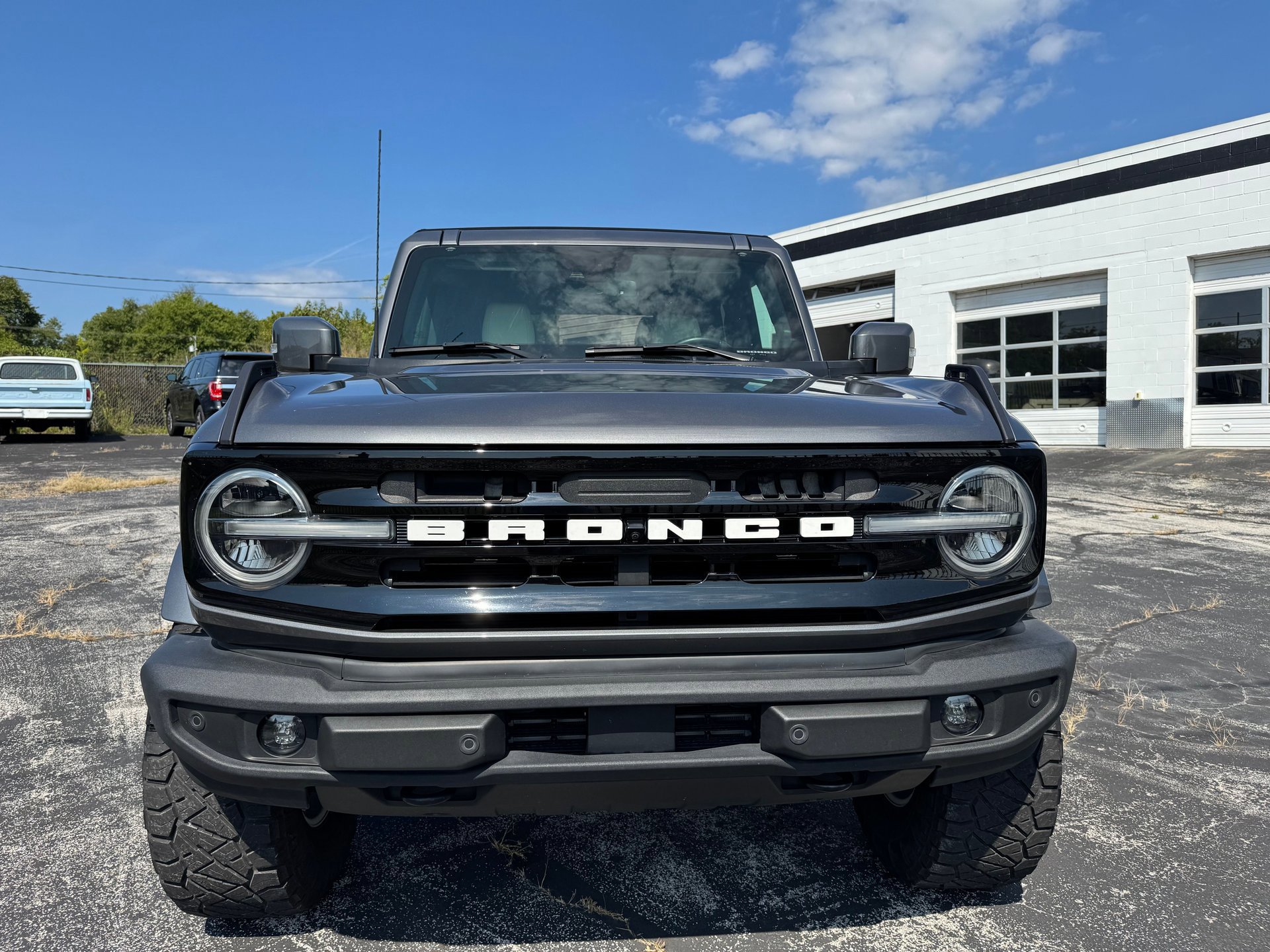Used 2022 Ford Bronco Outer Banks image 3