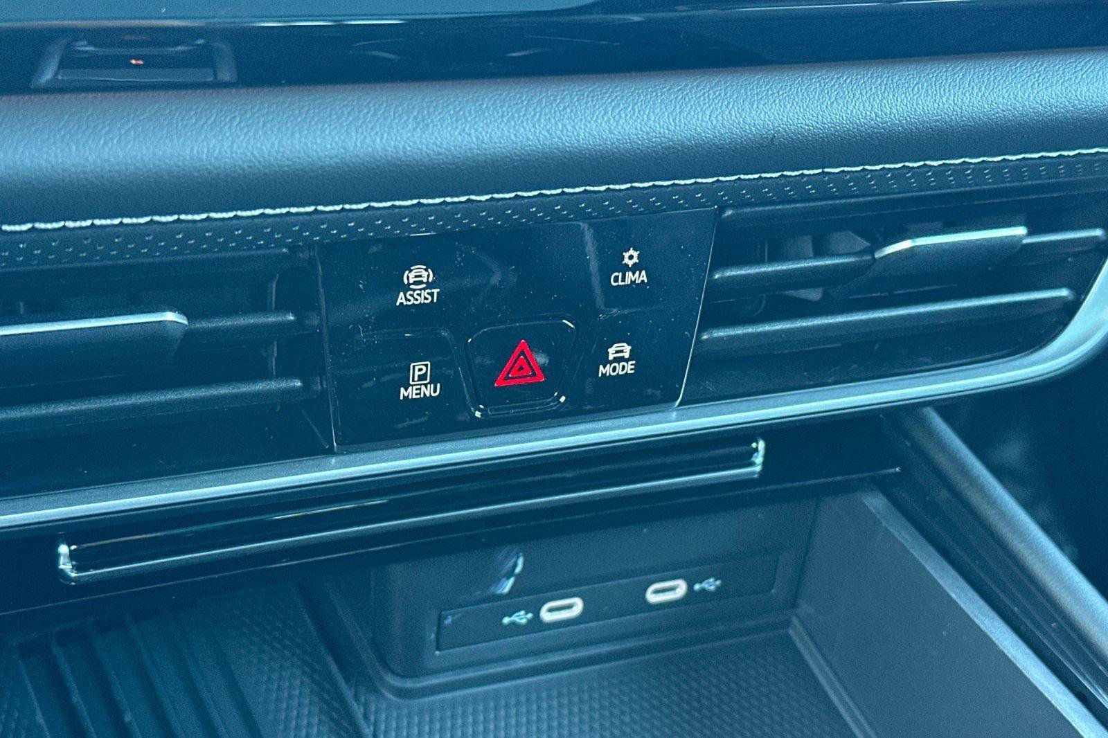 New 2026 Volkswagen Atlas Cross Sport SEL Premium R-Line image 20