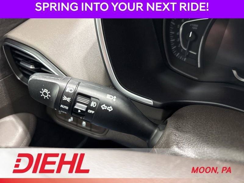 Used 2020 Hyundai Santa Fe SEL w/ Convenience Package image 27