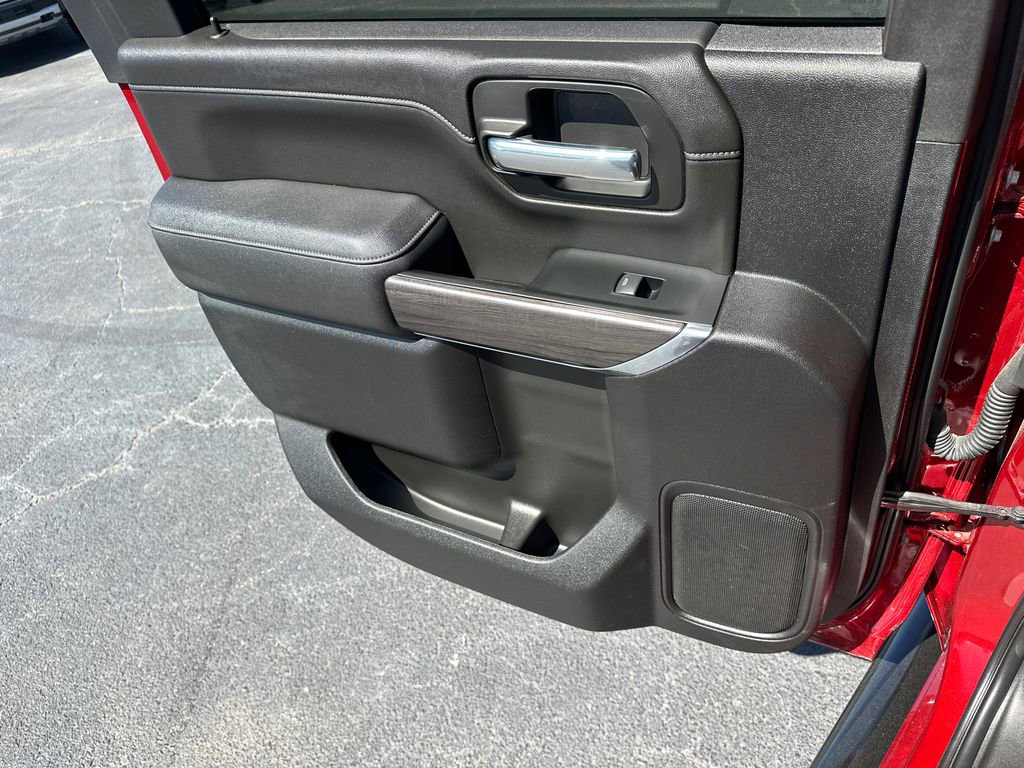 Used 2023 Chevrolet Silverado 2500 LTZ AWD/4WD image 23
