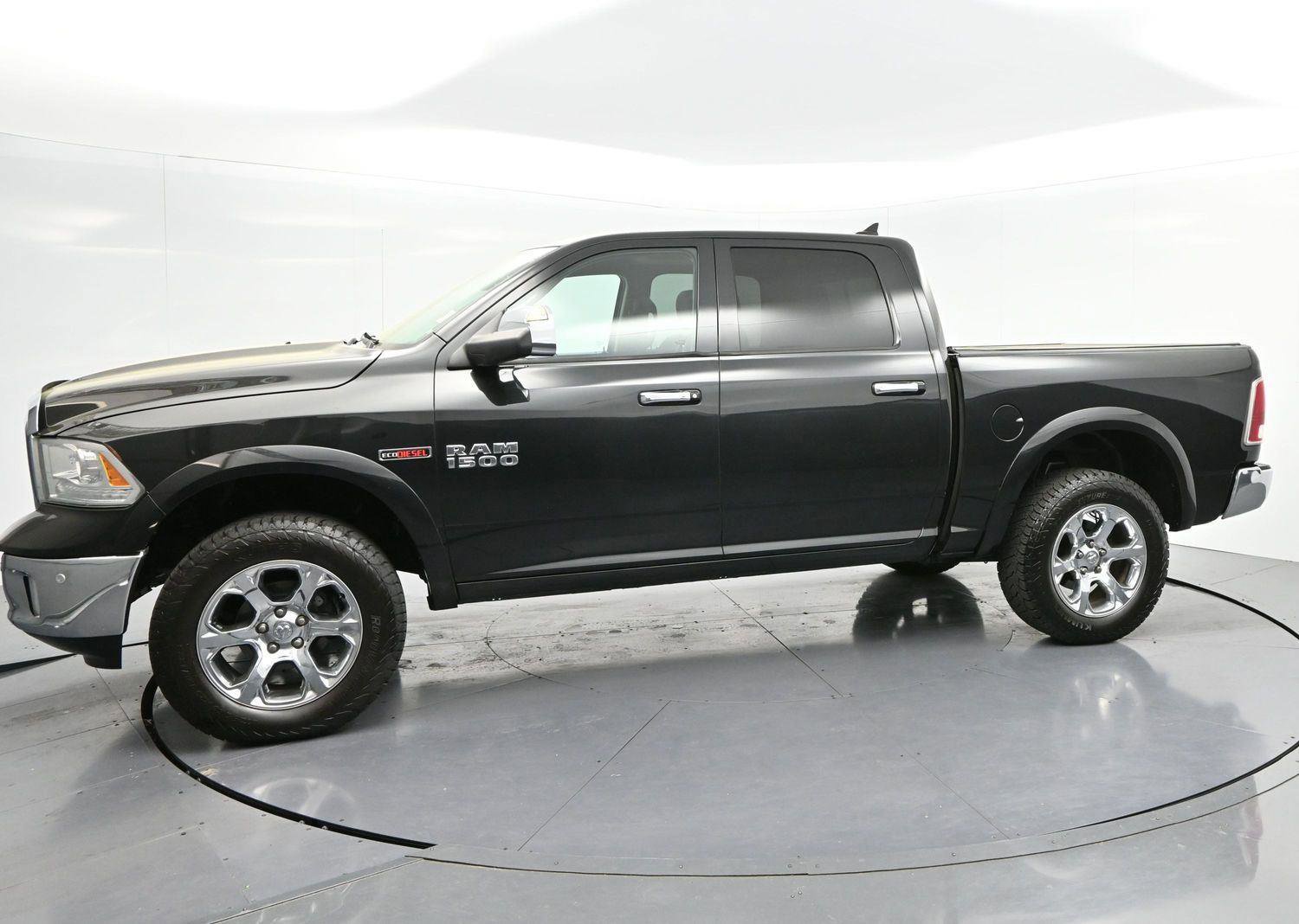Used 2017 RAM 1500 Laramie w/ Convenience Group image 4