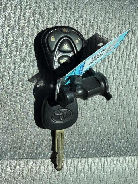 Used 2015 Toyota Corolla LE FWD image 21