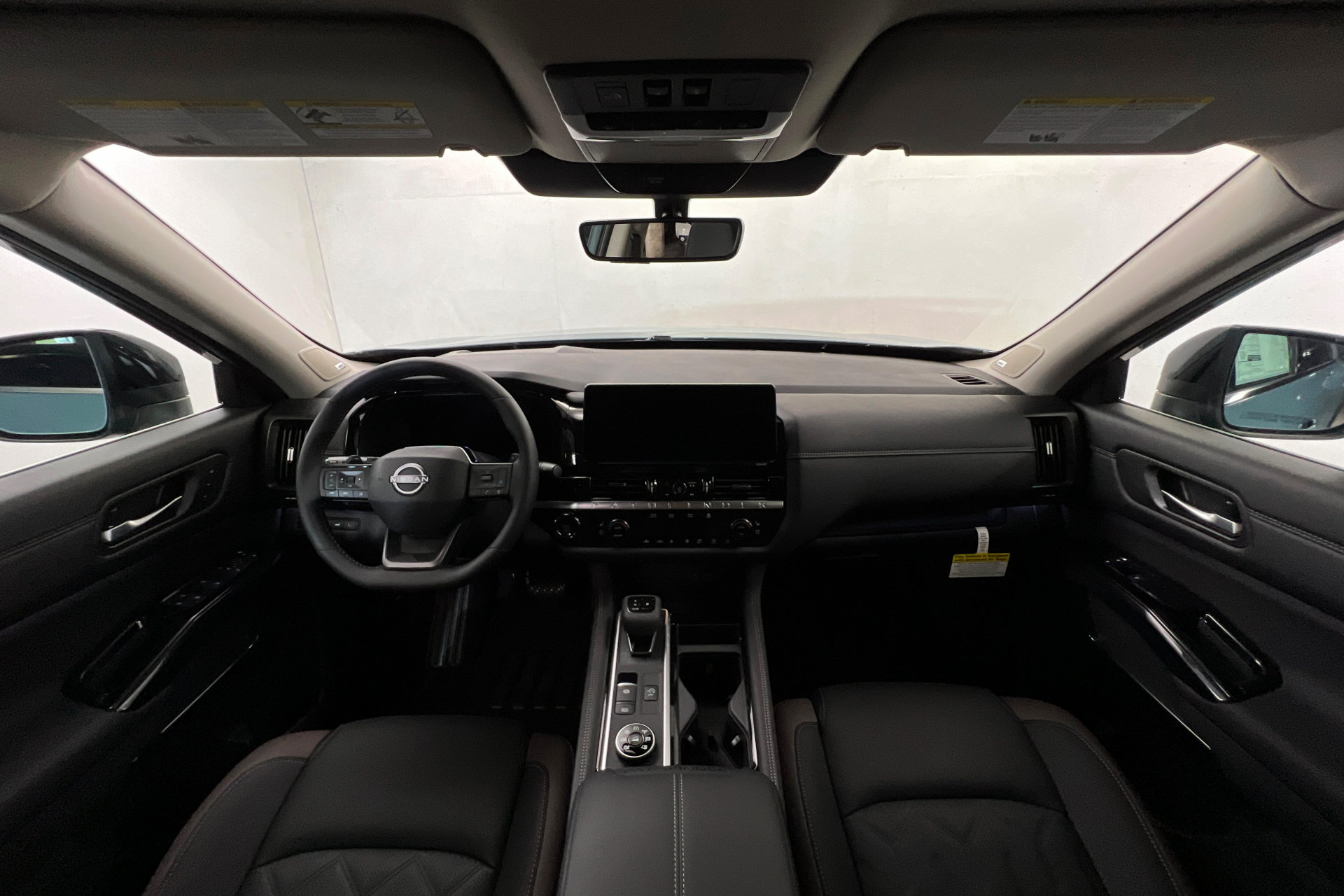 New 2026 Nissan Pathfinder Platinum AWD/4WD image 9