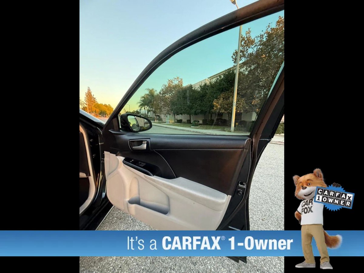 Used 2014 Toyota Camry LE FWD image 25