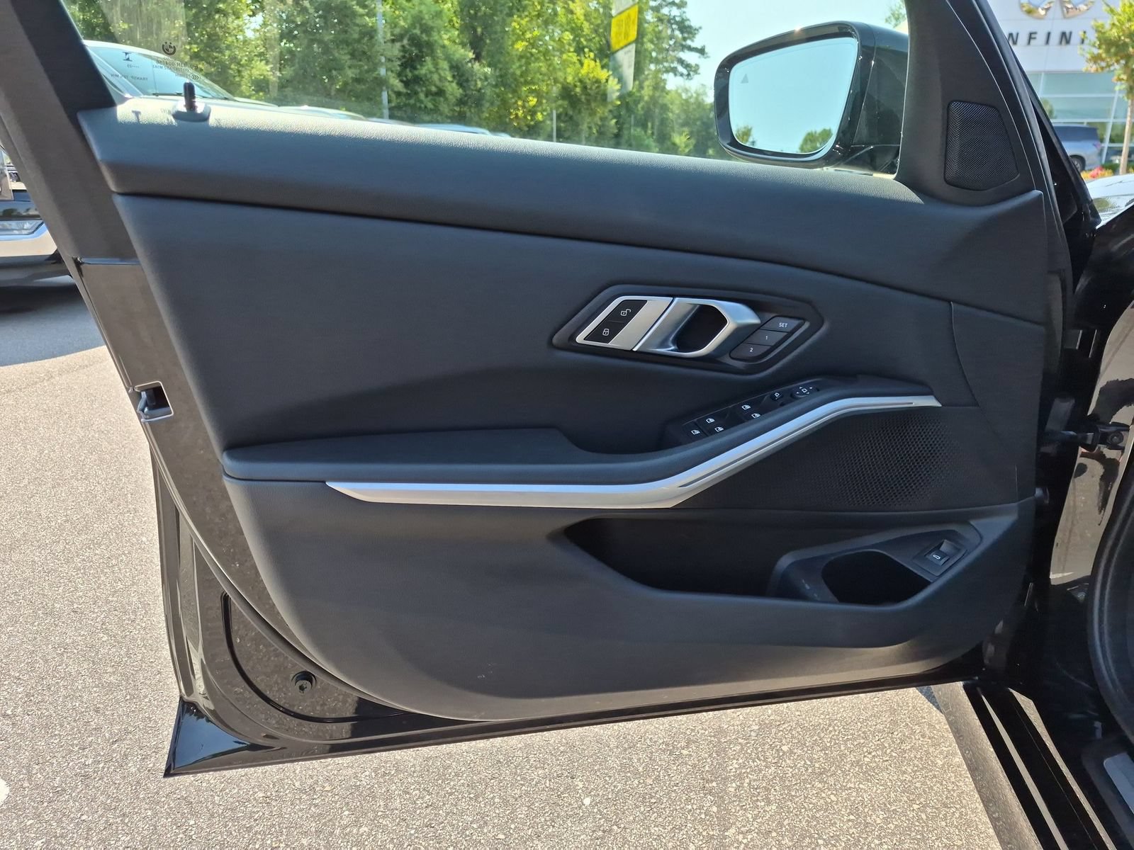 Used 2023 BMW 330i Sedan w/ Premium Package RWD image 12
