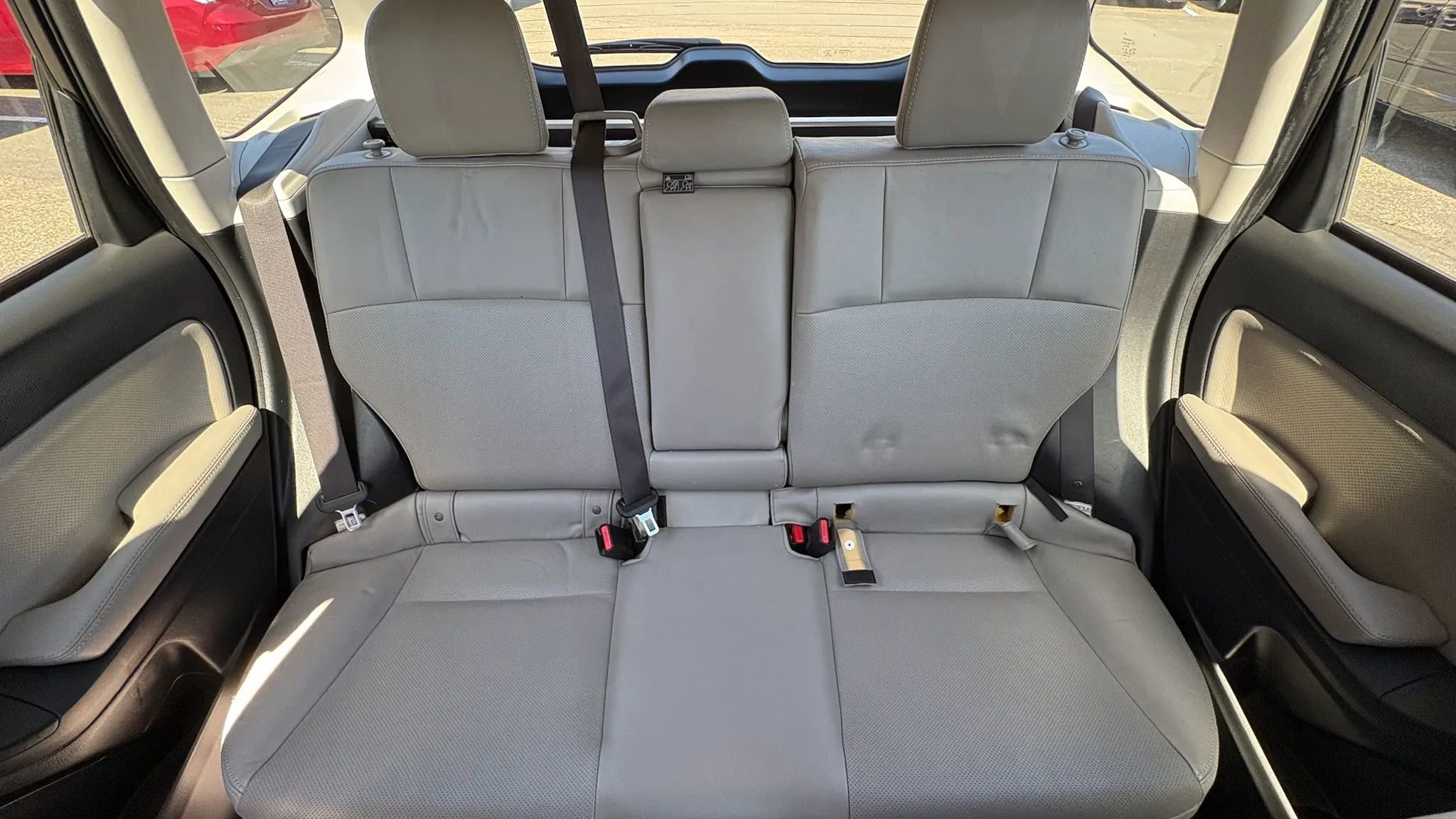 Used 2015 Subaru Forester 2.5i Limited AWD/4WD image 31