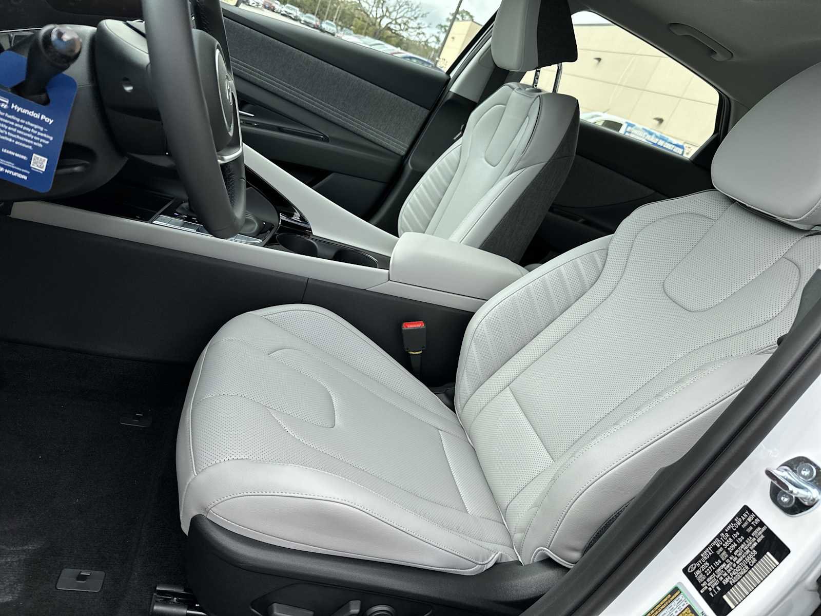 New 2026 Hyundai Elantra Limited FWD image 9