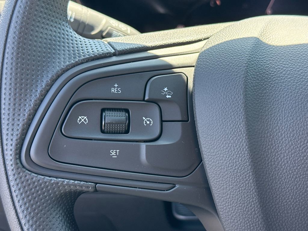 New 2026 Buick Envista Sport Touring FWD image 18