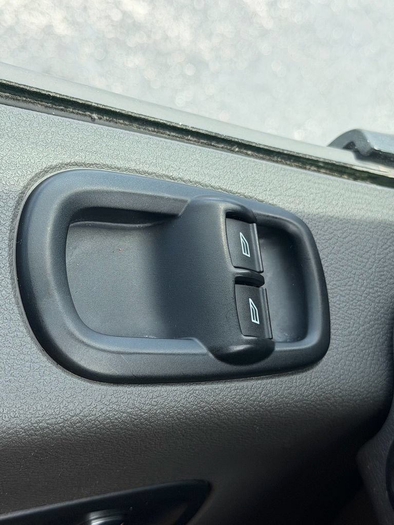 Used 2024 Ford Transit 250 148 Medium Roof w/ Load Area Protection Package RWD image 33