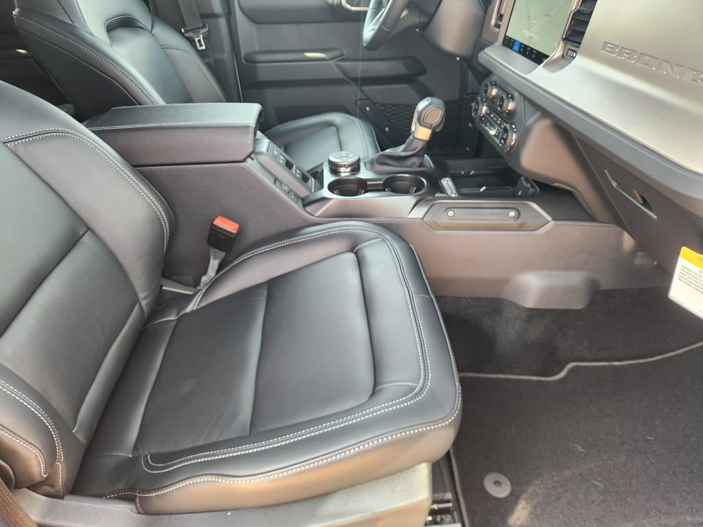 New 2026 Ford Bronco Outer Banks AWD/4WD image 10