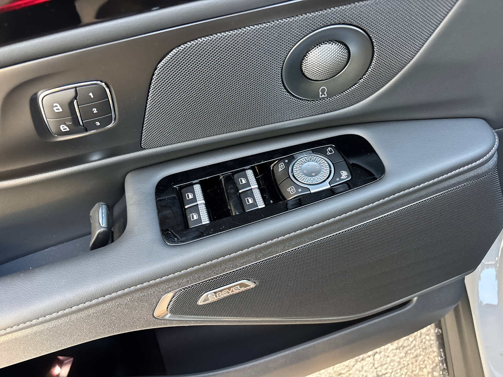 New 2026 Lincoln Nautilus Reserve image 13