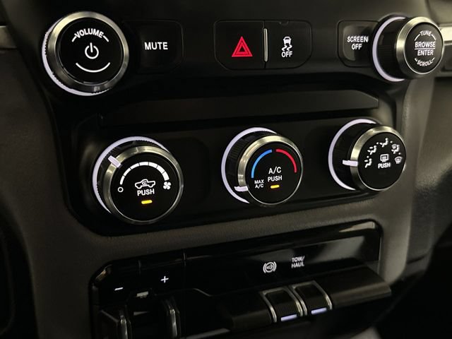 Used 2024 RAM 3500 Big Horn AWD/4WD image 16