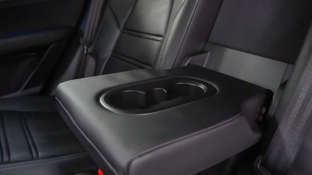 Certified 2025 Porsche Cayenne Coupe image 19