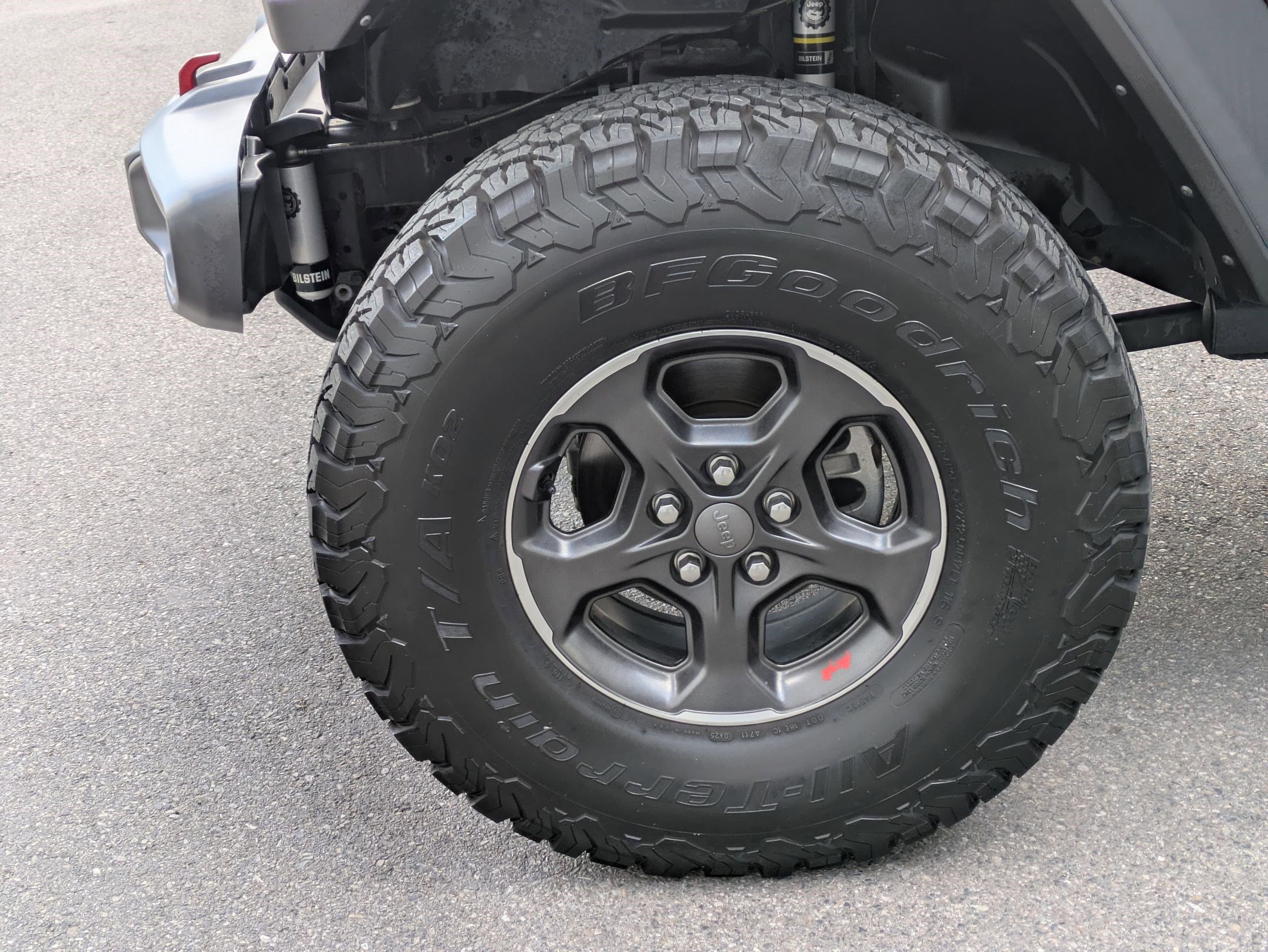 Used 2022 Jeep Gladiator Rubicon w/ Cold Weather Group image 11