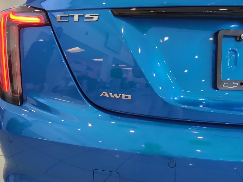 Certified 2025 Cadillac CT5 V w/ Technology Package image 9