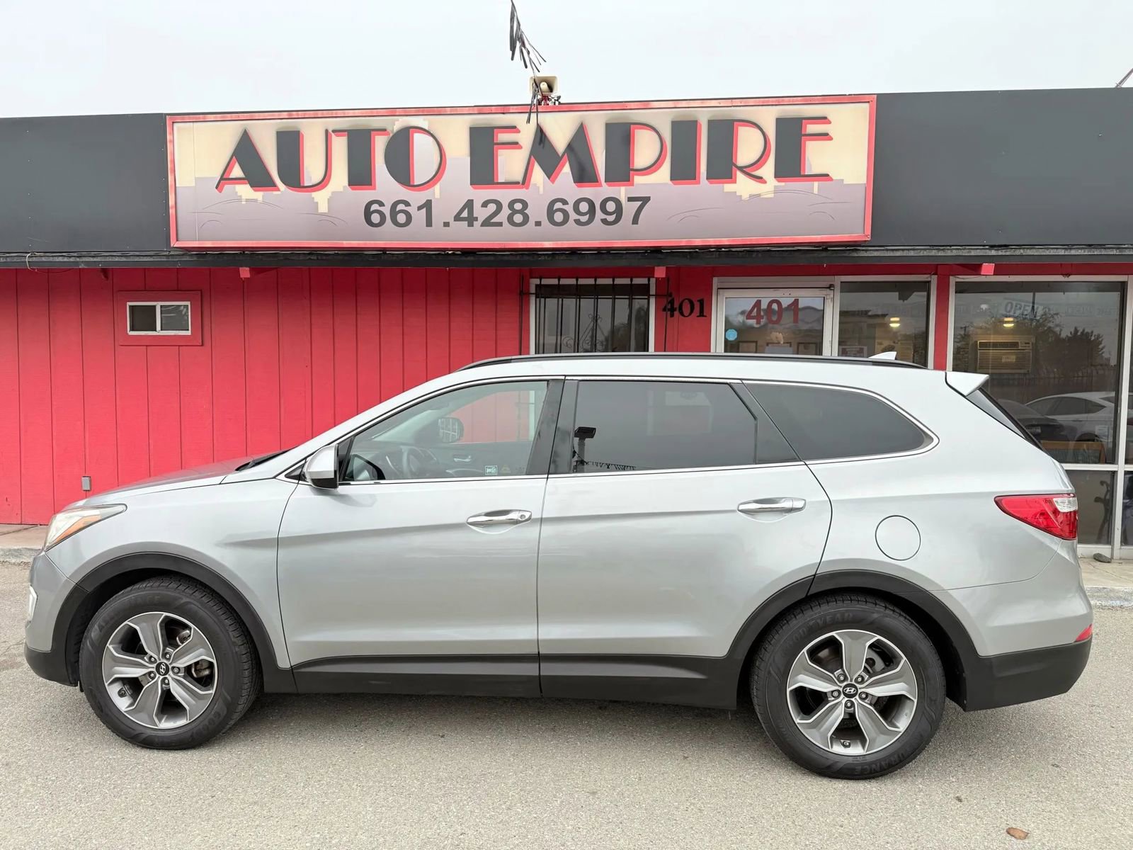 Used 2016 Hyundai Santa Fe SE FWD image 1