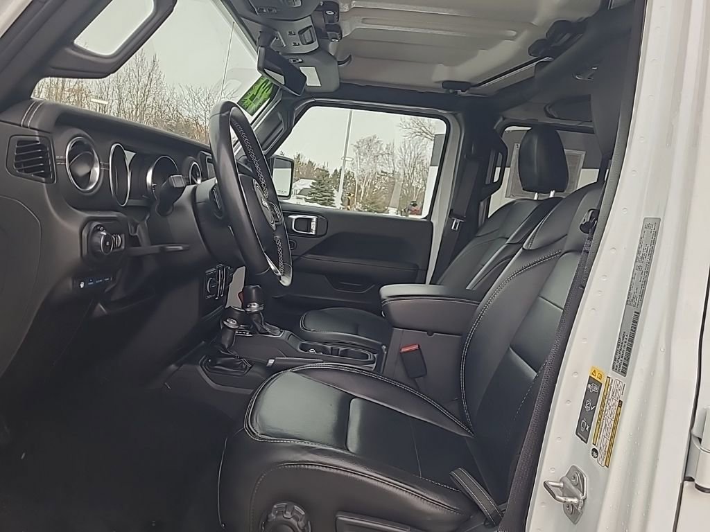 Used 2022 Jeep Wrangler Unlimited Sahara image 10