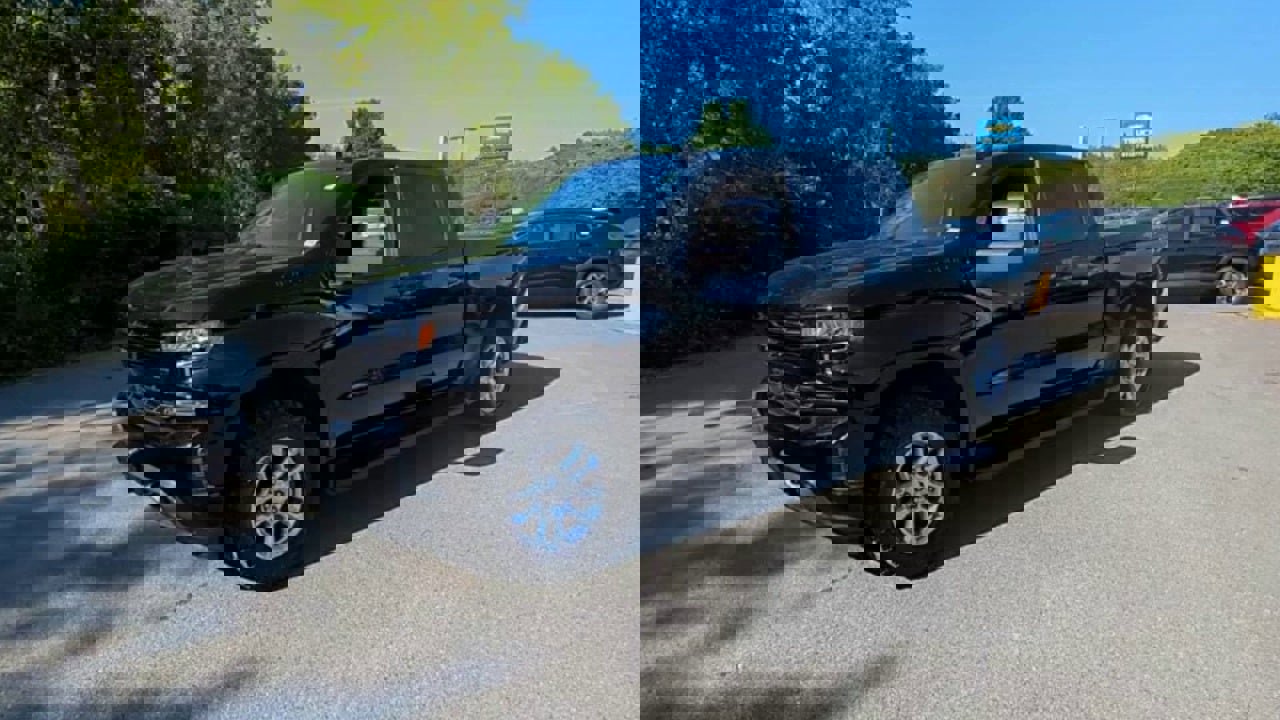 Certified 2022 Chevrolet Silverado 1500 RST w/ Convenience Package II image 39