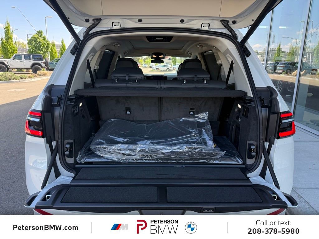 New 2027 BMW X7 xDrive40i w/ Premium Package AWD/4WD image 10