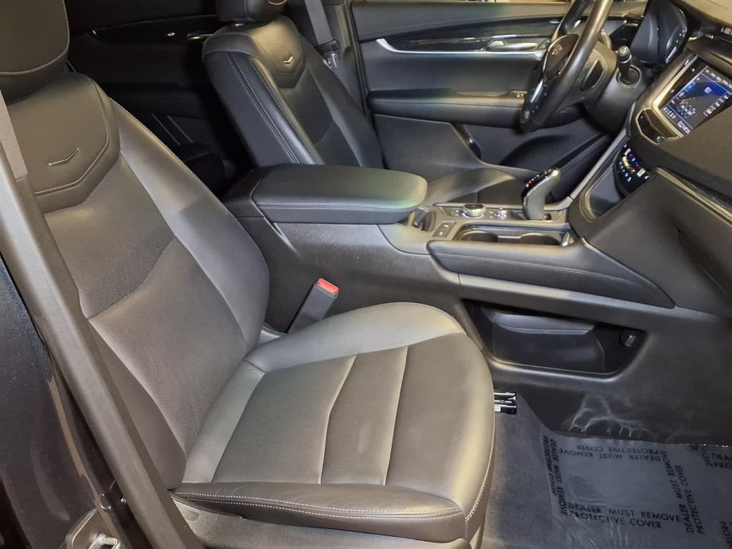 Certified 2023 Cadillac XT5 Premium Luxury FWD image 23