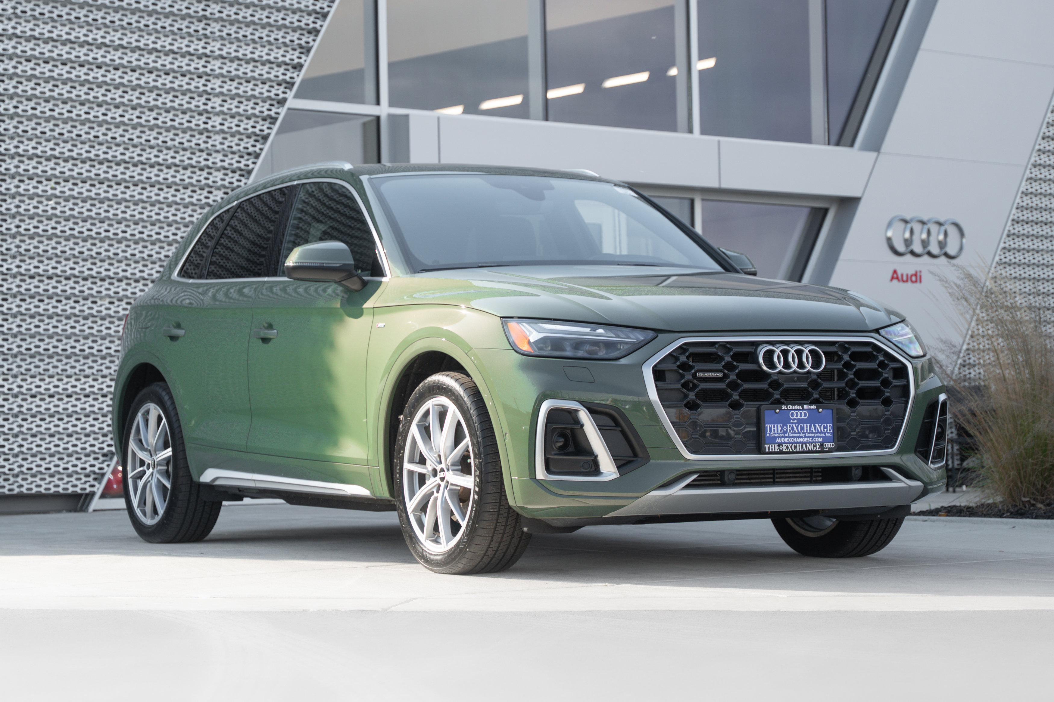 Used 2021 Audi Q5 e Prestige w/ Prestige Package