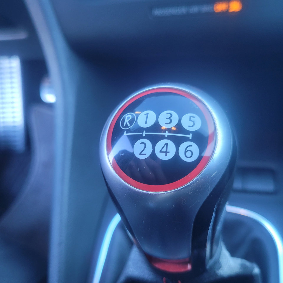 Used 2013 Volkswagen Golf 4-Door image 18