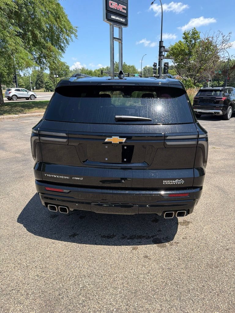 Used 2026 Chevrolet Traverse High Country w/ LPO, Floor Liner Package AWD/4WD image 9