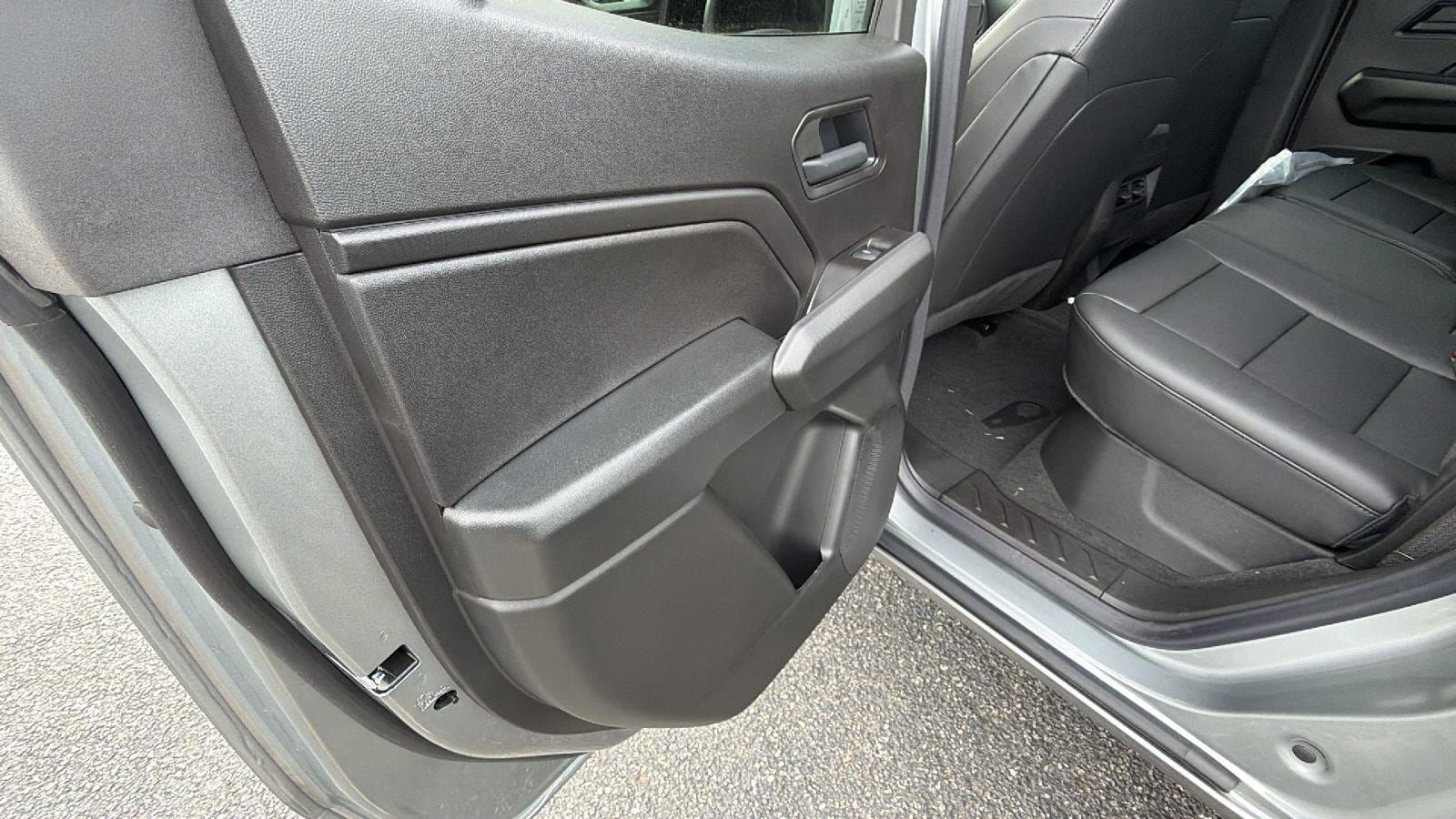 Used 2026 Chevrolet Colorado Trail Boss AWD/4WD image 15