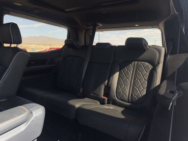 Used 2024 Jeep Grand Wagoneer Series III w/ Quick Order Packagew 28T image 10