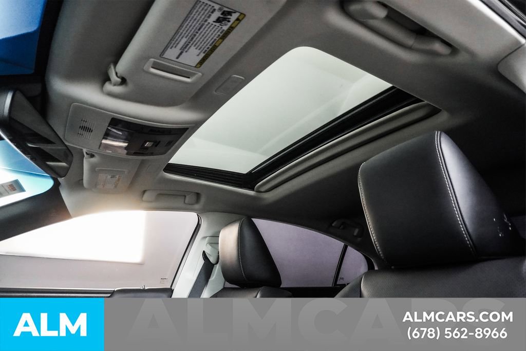 Used 2024 Lexus ES 300h w/ Premium Package image 30