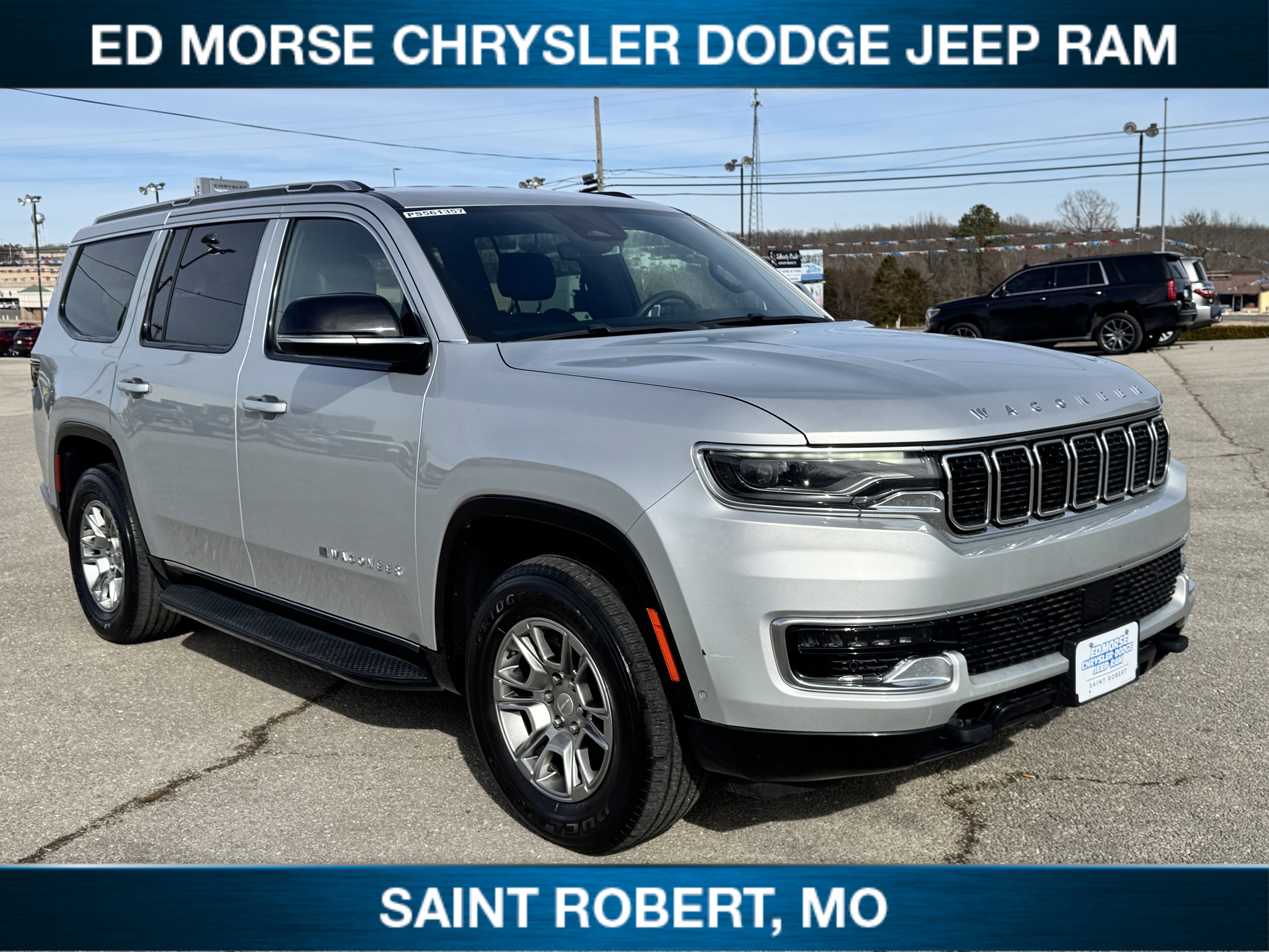 Used 2023 Jeep Wagoneer 4WD image 5