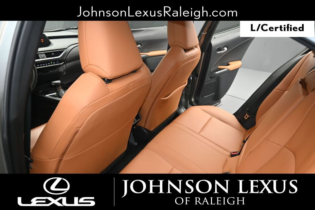 Certified 2021 Lexus UX 200 w/ Accessory Package (Z2) FWD image 12