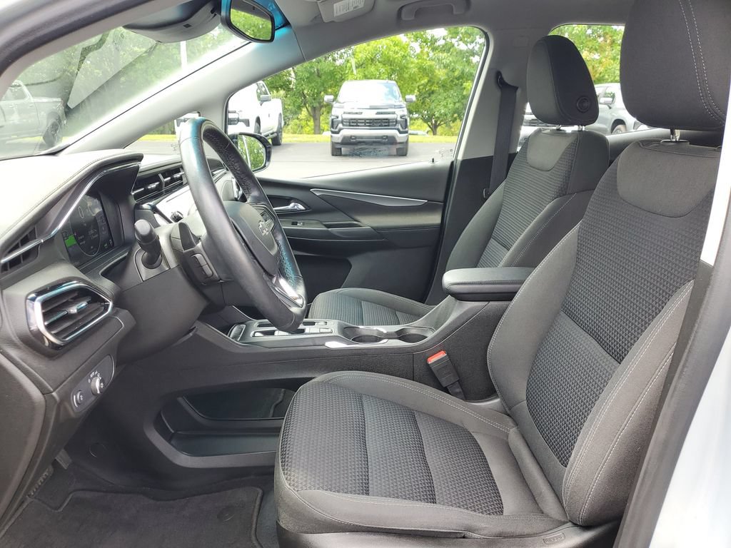 Used 2023 Chevrolet Bolt LT FWD image 5