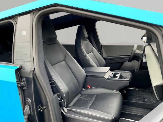 Used 2024 Tesla Cybertruck AWD Crew Cab image 29