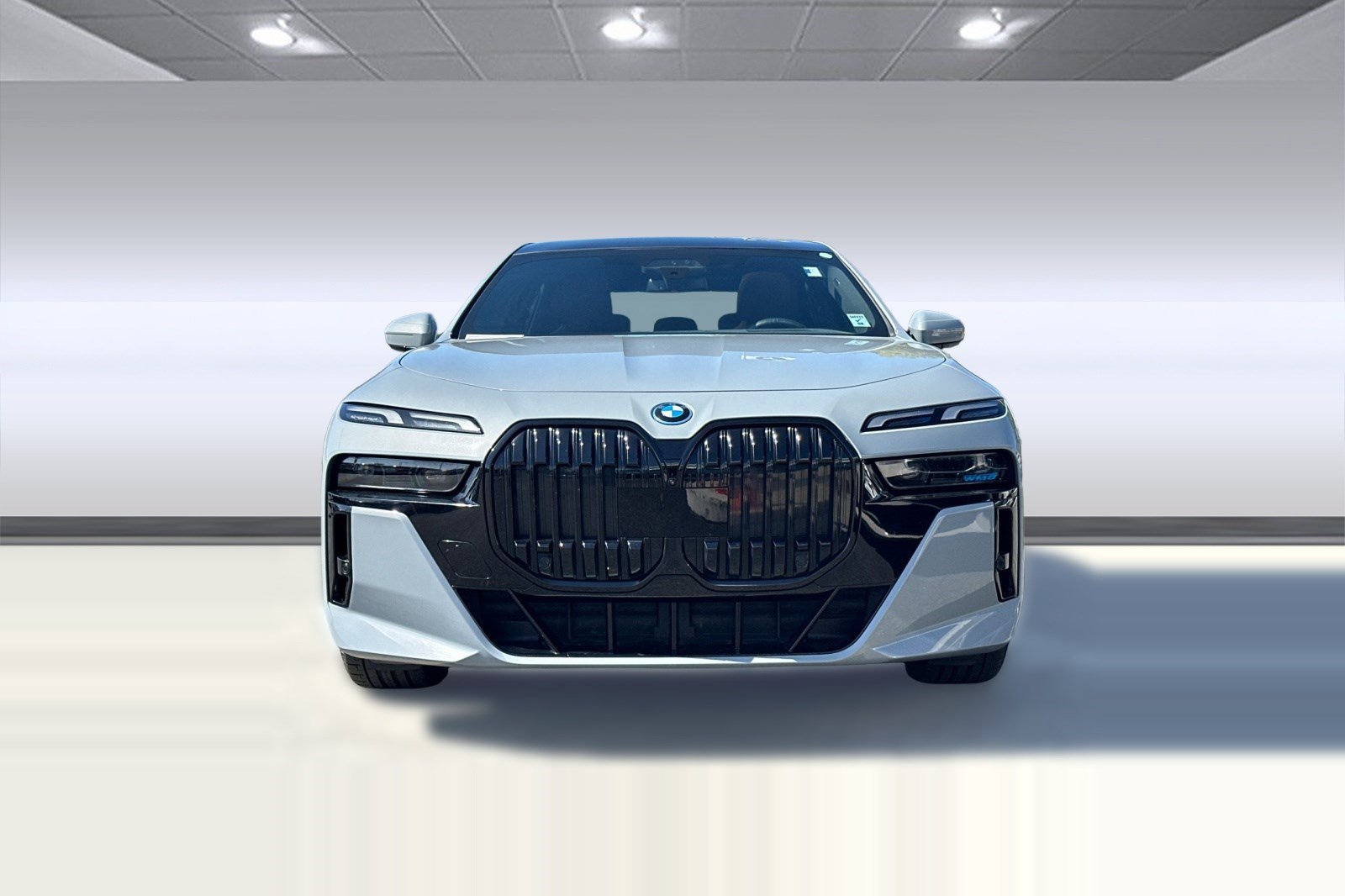 Certified 2023 BMW i7 xDrive60 AWD/4WD image 6