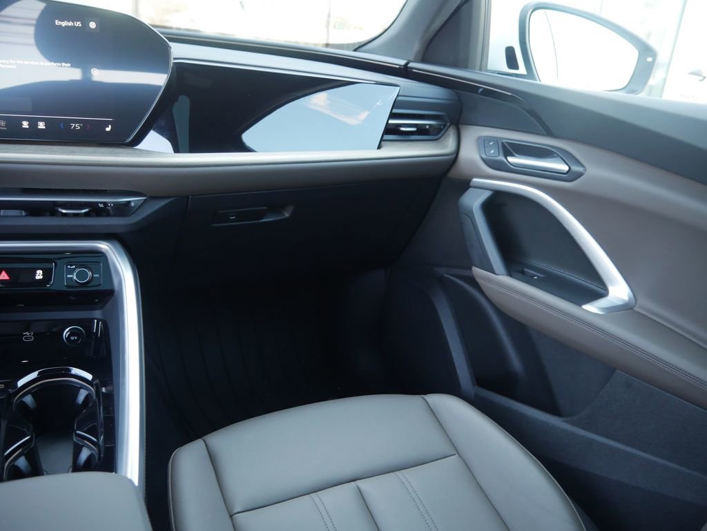 Used 2025 Audi Q5 Premium w/ Convenience Package image 35