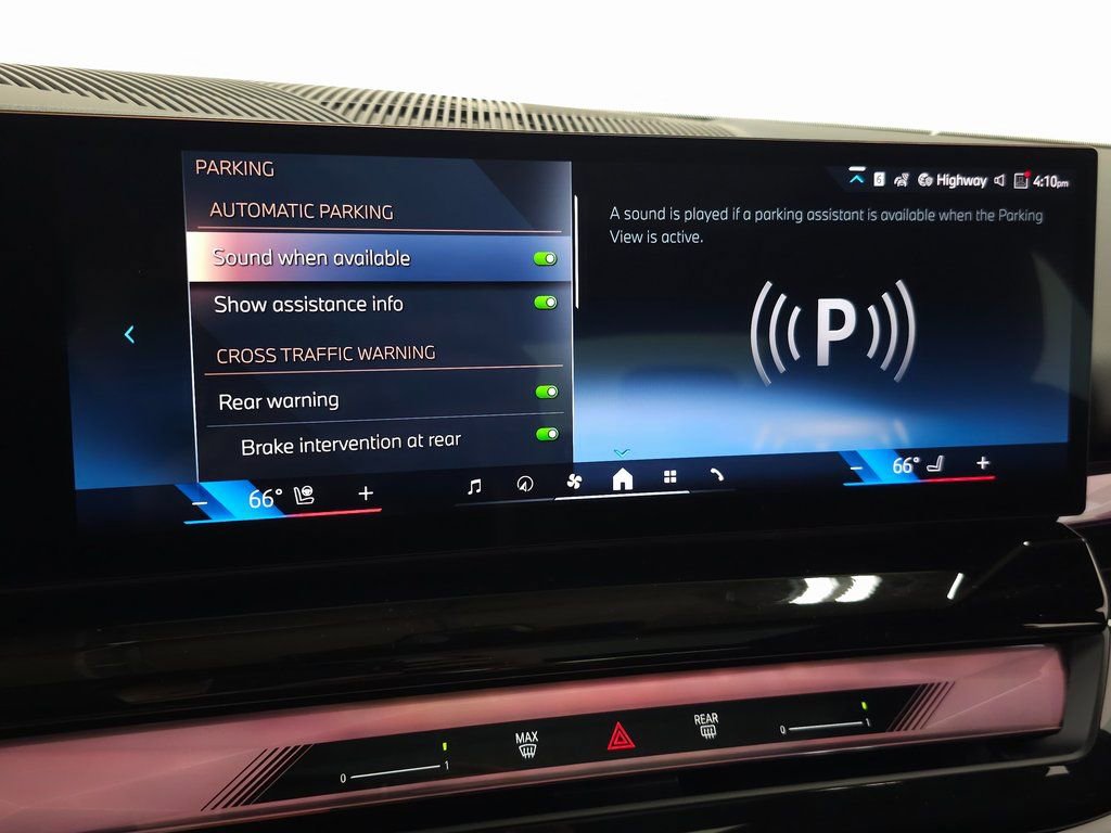 Used 2026 BMW 550e xDrive w/ Premium Package image 20