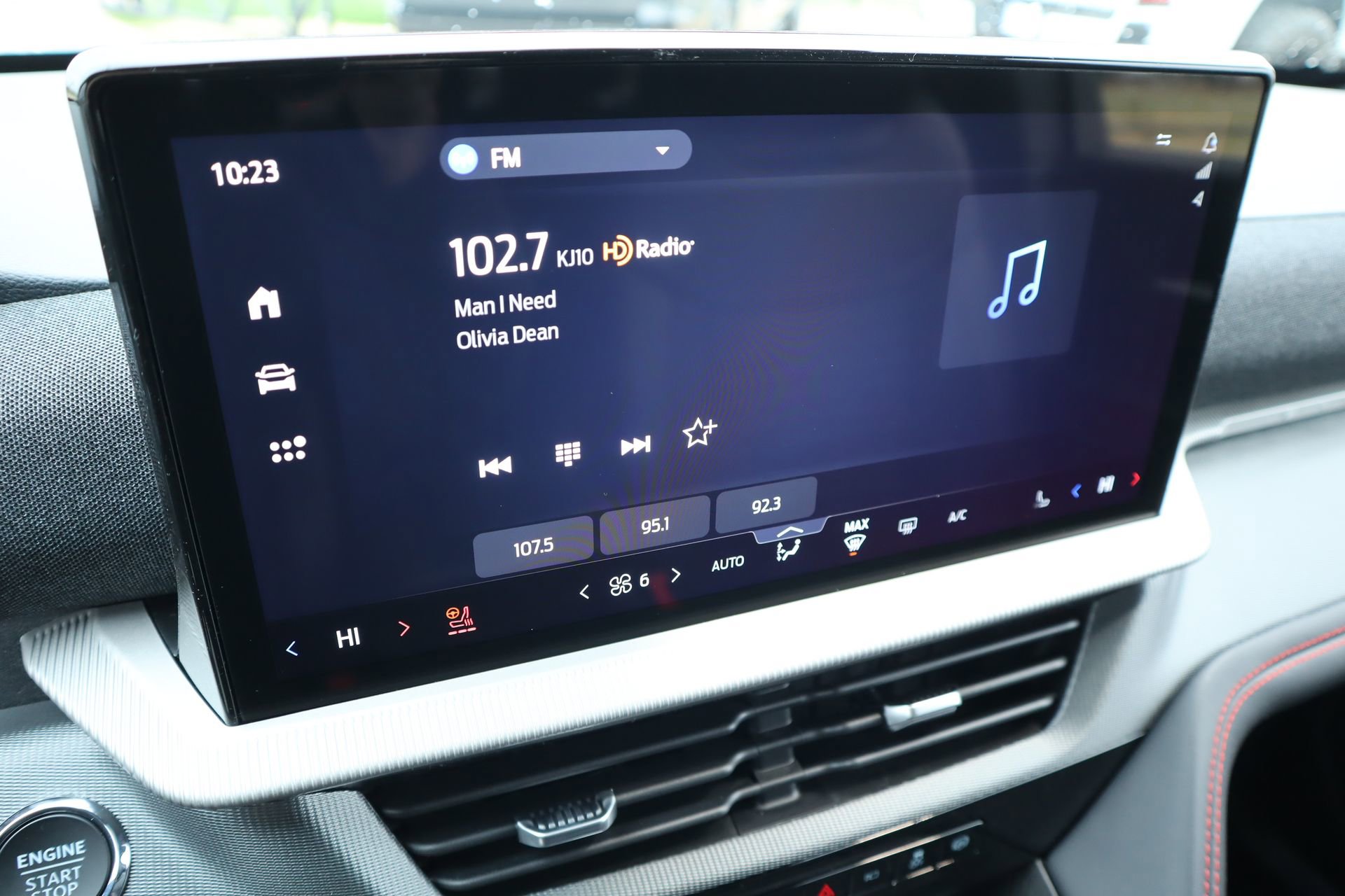 New 2026 Ford Explorer ST-Line w/ ST-Line Street Pack RWD image 5