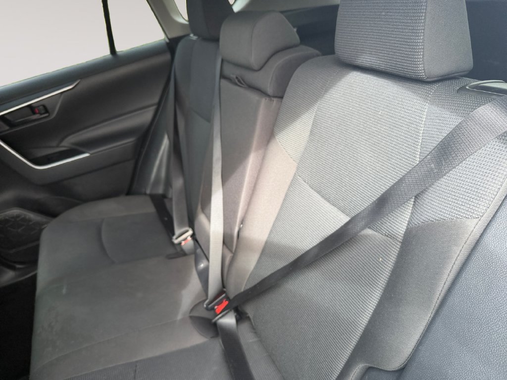 Used 2025 Toyota RAV4 LE AWD/4WD image 13
