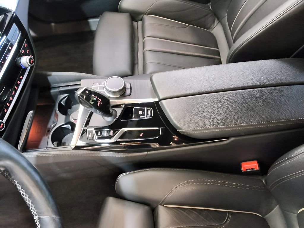 Used 2021 BMW 540i xDrive w/ Convenience Package AWD/4WD image 12