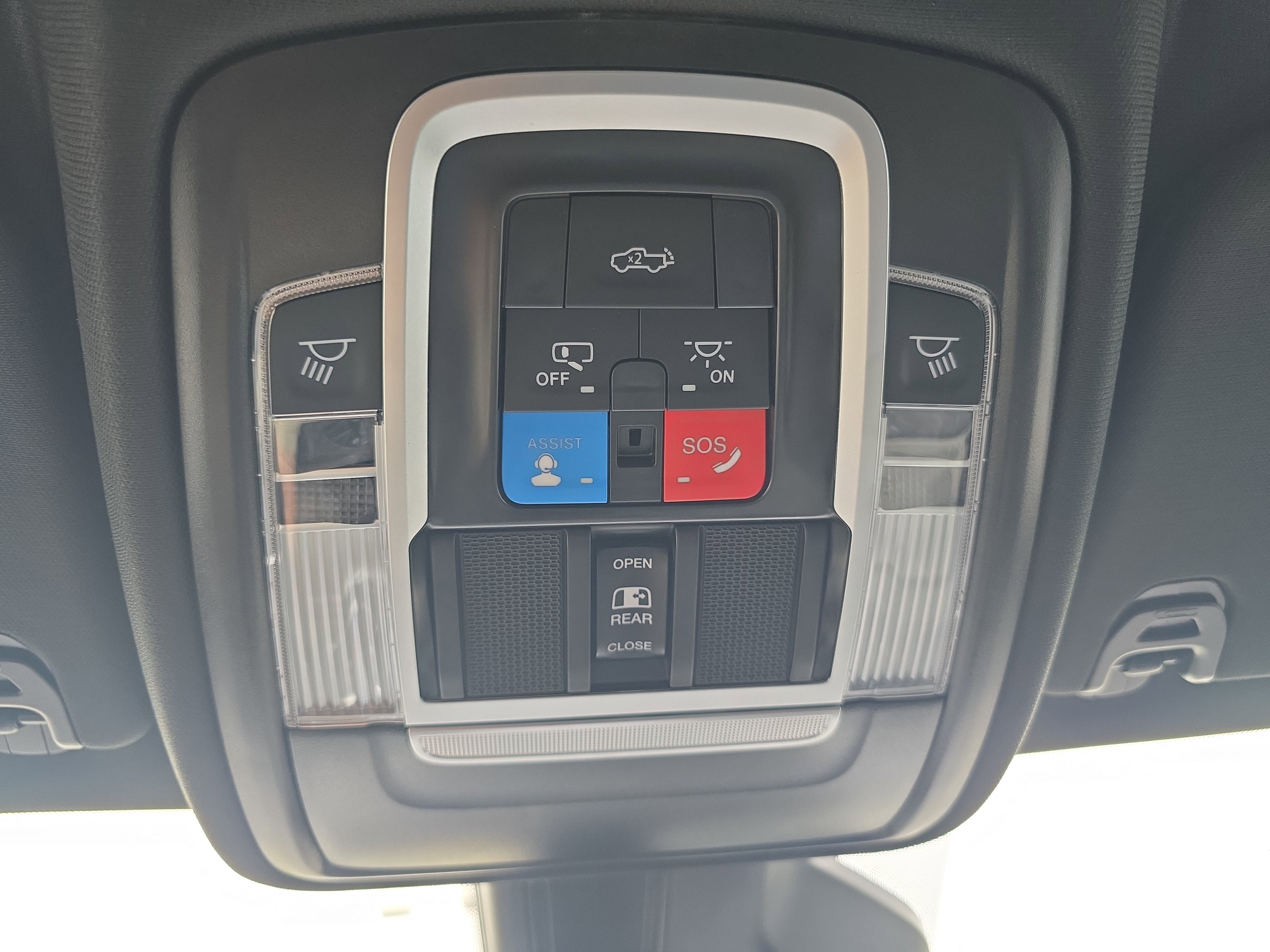 Used 2025 RAM 1500 Laramie image 35