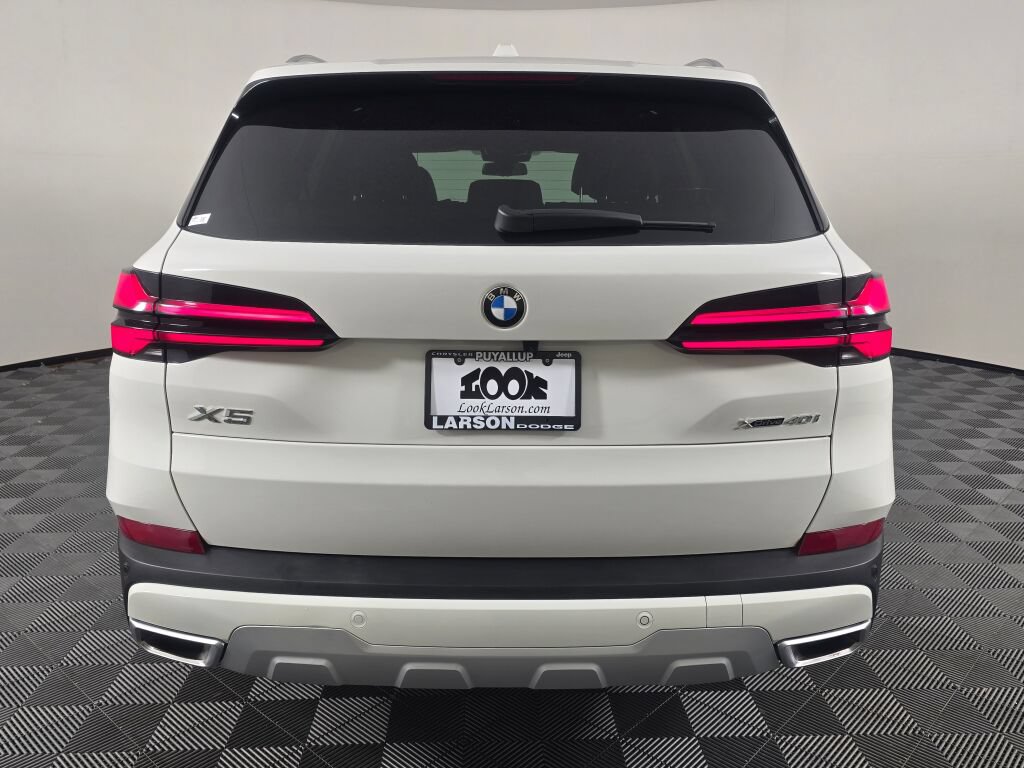 Used 2026 BMW X5 xDrive40i AWD/4WD image 4