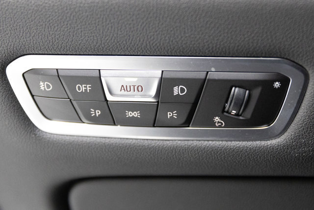 Used 2021 BMW X5 M50i AWD/4WD image 65