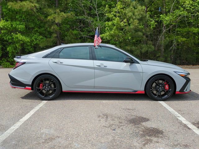 Used 2025 Hyundai Elantra N FWD image 3